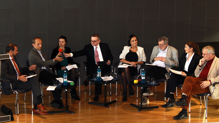 photo of the roundtable with speakers of the conference